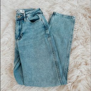 Hollister Mom Jeans